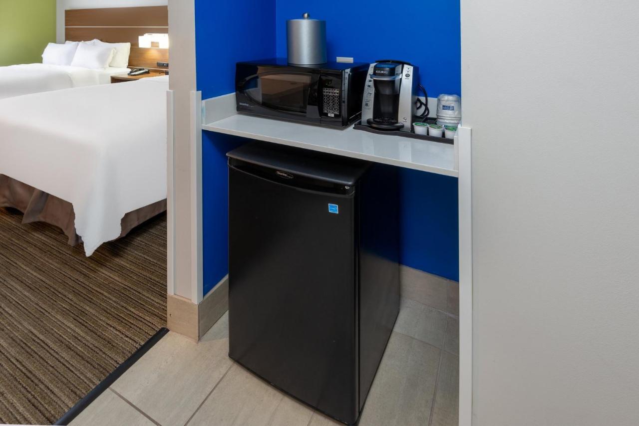 Holiday Inn Express Vermilion By Ihg Exterior foto