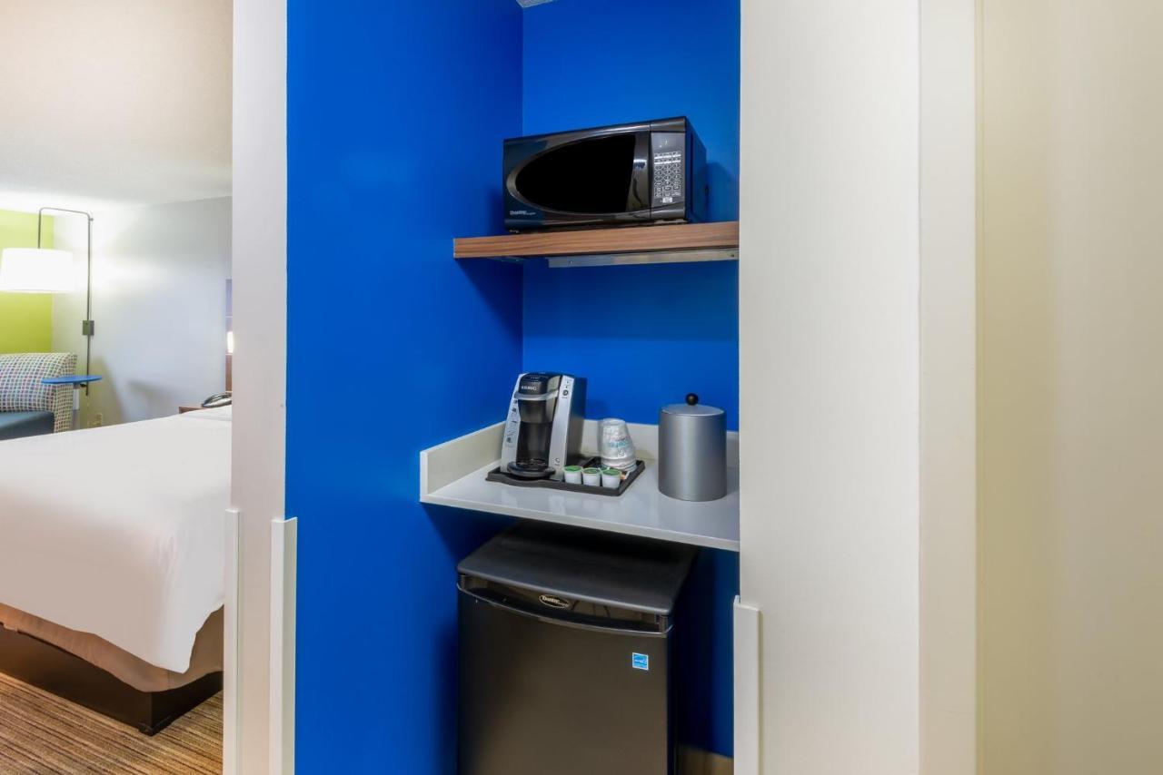 Holiday Inn Express Vermilion By Ihg Exterior foto